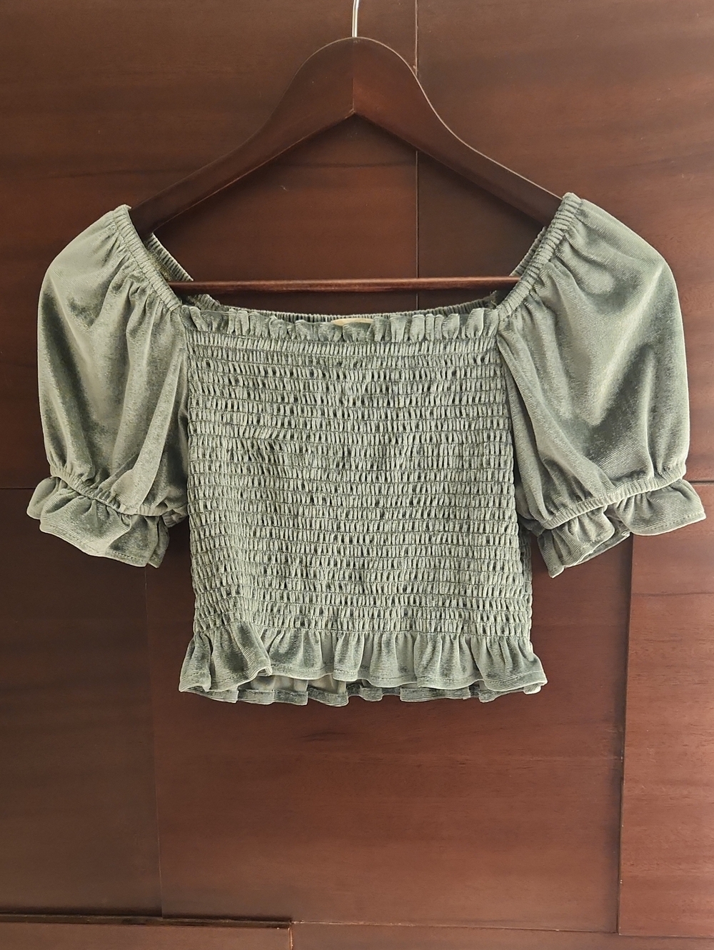Rewind Sage Green Velvet Smocked Crop Top S Off Shoulder Puff Sleeve